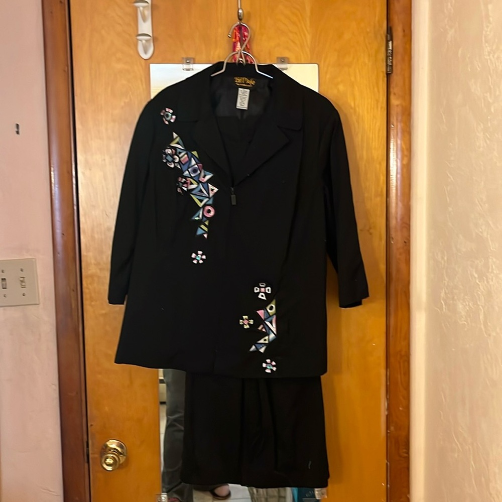 Like new 2 pc pants suit